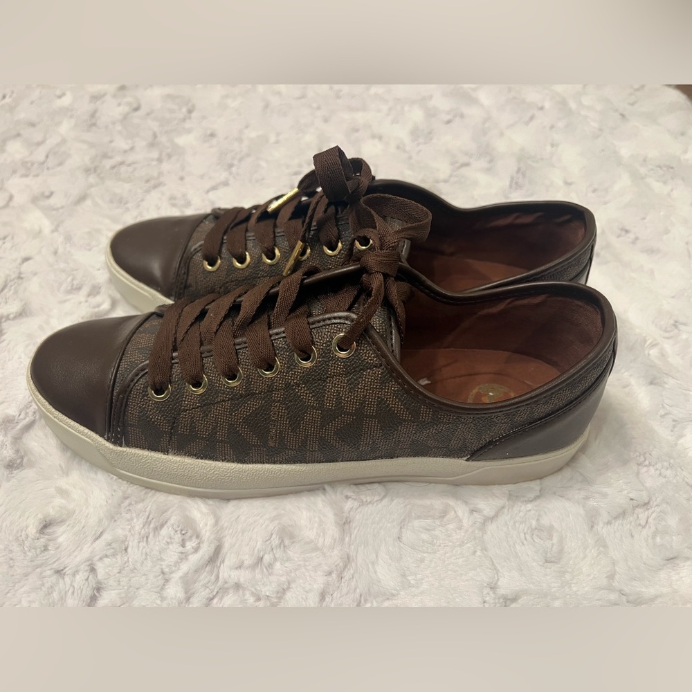 Michael Kors Brown lace up sneakers 9.5m